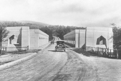 Findhorn-Bridge-built-1926-photo-prob.-1930s-see-Strathdearn-website